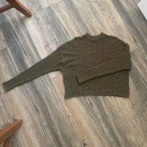 Dark green Women’s Knit American Eagle Sweater